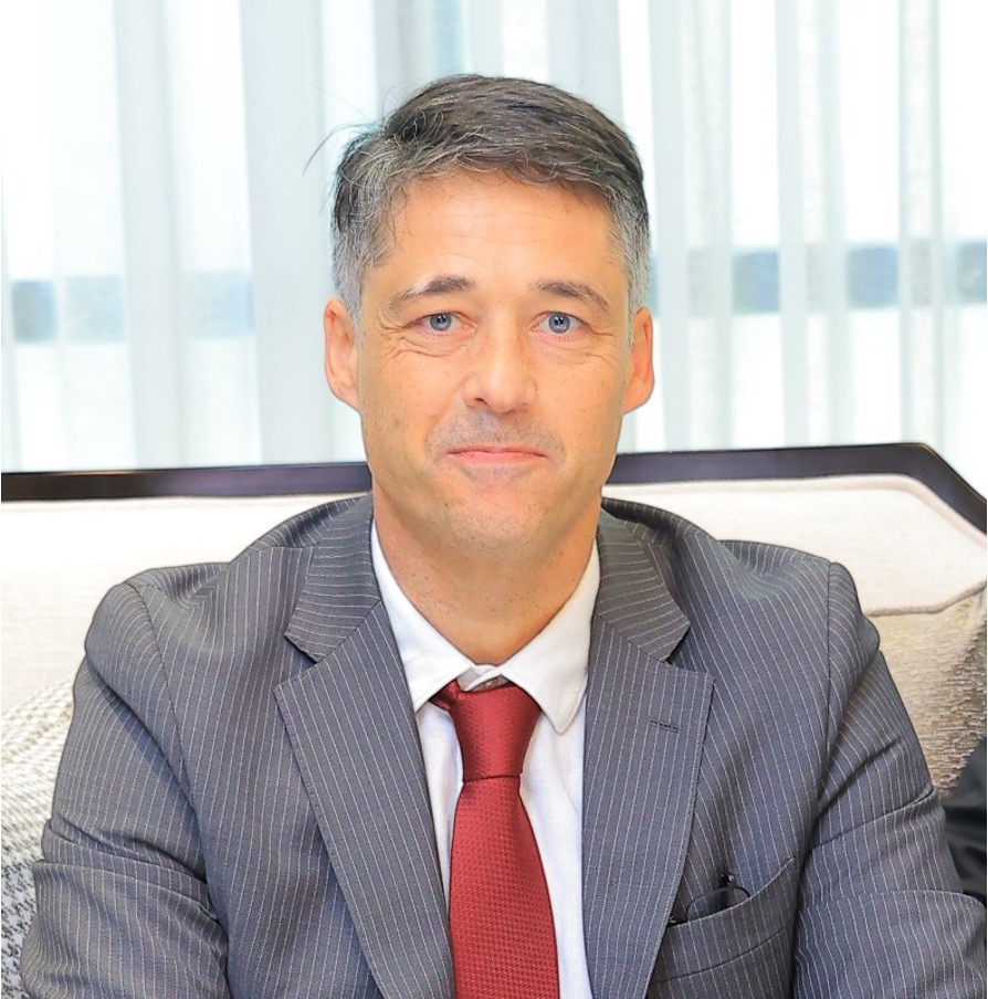 Dr. Jorge Sousa